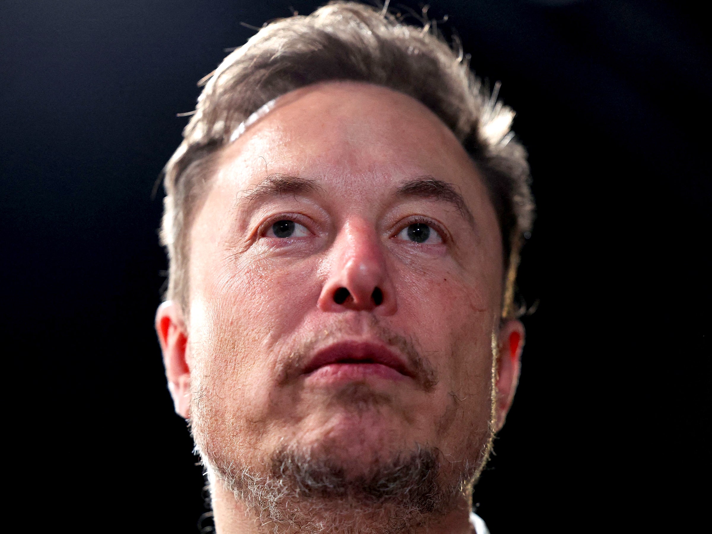 elon-musk-can’t-solve-tesla’s-china-crisis-with-his-desperate-asia-visit